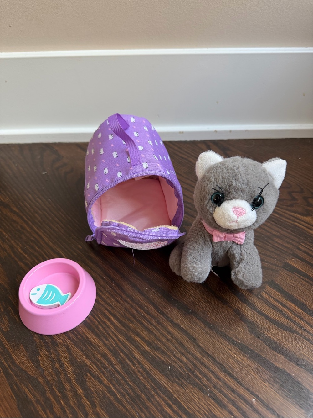 Adora Amazing Pets 18 Inch plush gray Kitty